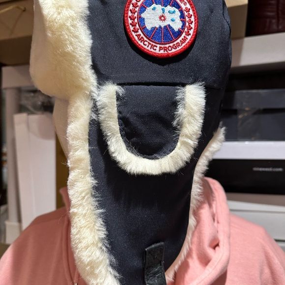 Canada Goose Ladies  Shearling Co-Pilot Winter Aviator Hat 5188L New W Tags - Picture 5 of 14